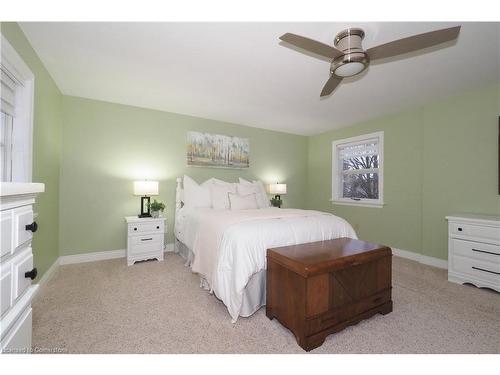 69 Woodward Avenue, Kitchener, ON - Indoor Photo Showing Bedroom