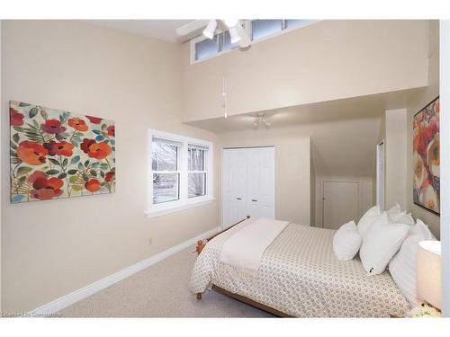 69 Woodward Avenue, Kitchener, ON - Indoor Photo Showing Bedroom