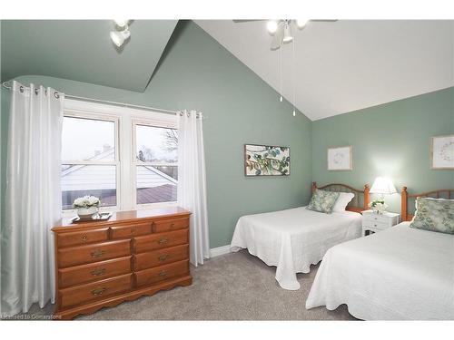 69 Woodward Avenue, Kitchener, ON - Indoor Photo Showing Bedroom