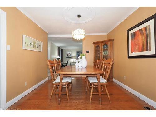 69 Woodward Avenue, Kitchener, ON - Indoor Photo Showing Dining Room