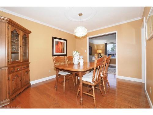 69 Woodward Avenue, Kitchener, ON - Indoor Photo Showing Dining Room