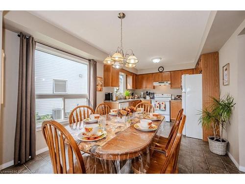 128 Henhoeffer Crescent, Kitchener, ON - Indoor Photo Showing Dining Room