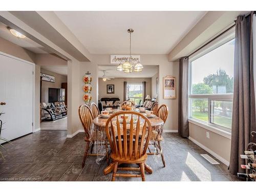 128 Henhoeffer Crescent, Kitchener, ON - Indoor Photo Showing Dining Room