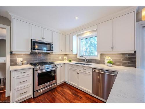 299 Craigleith Drive, Waterloo, ON - Indoor Photo Showing Kitchen With Stainless Steel Kitchen With Double Sink