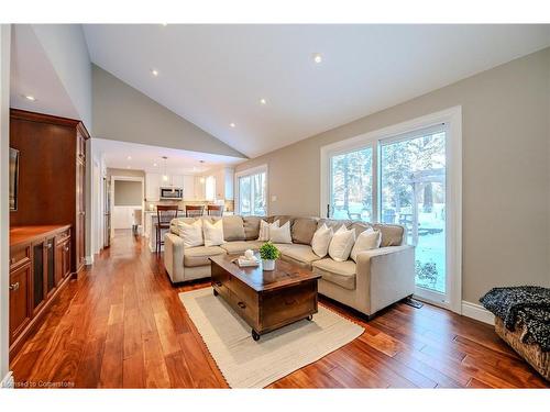 299 Craigleith Drive, Waterloo, ON - Indoor Photo Showing Living Room