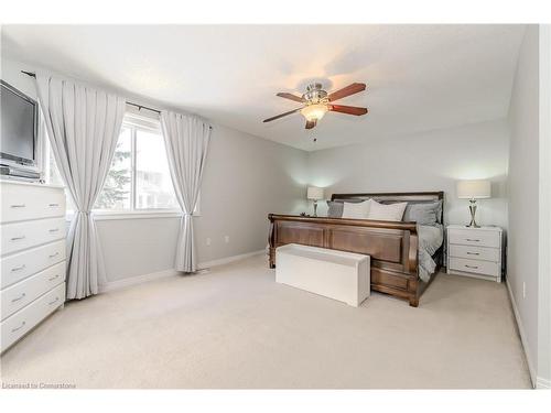 84 Mcfarlane Drive, Cambridge, ON - Indoor Photo Showing Bedroom