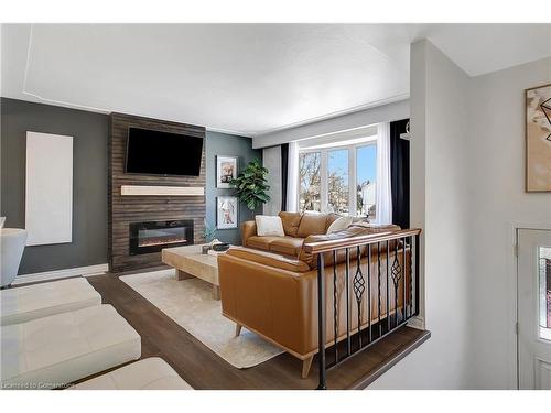 11 Glen Park Crescent, Kitchener, ON - Indoor Photo Showing Living Room With Fireplace