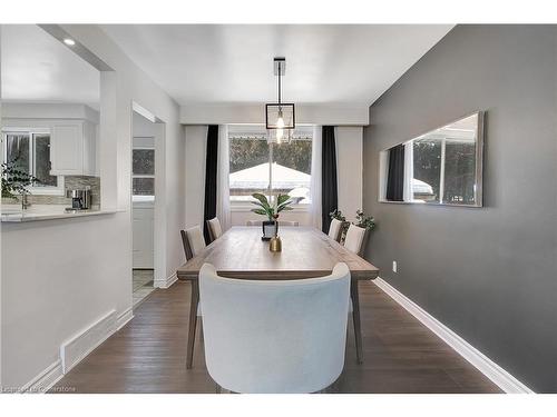 11 Glen Park Crescent, Kitchener, ON - Indoor Photo Showing Dining Room