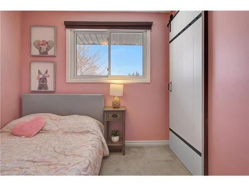 11 Glen Park Crescent, Kitchener, ON - Indoor Photo Showing Bedroom