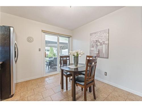 329 Otterbein Road, Kitchener, ON - Indoor Photo Showing Dining Room