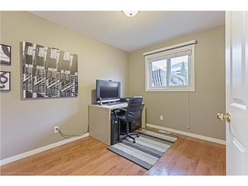 329 Otterbein Road, Kitchener, ON - Indoor Photo Showing Office