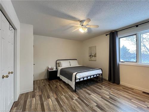 488 Timbercroft Crescent, Waterloo, ON - Indoor Photo Showing Bedroom