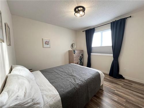 488 Timbercroft Crescent, Waterloo, ON - Indoor Photo Showing Bedroom