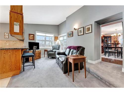 1045 Studiman Road, Cambridge, ON - Indoor Photo Showing Living Room