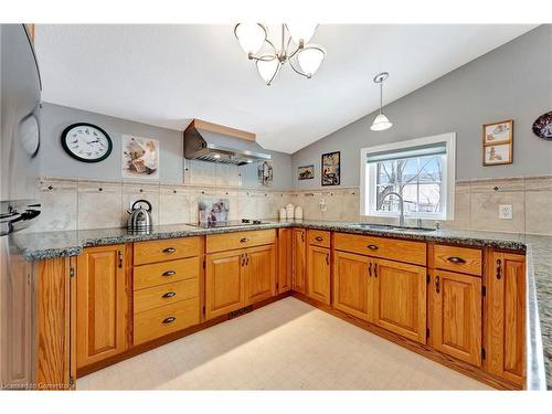 1045 Studiman Road, Cambridge, ON - Indoor Photo Showing Kitchen