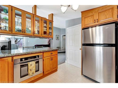 1045 Studiman Road, Cambridge, ON - Indoor Photo Showing Kitchen