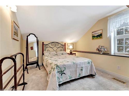 1045 Studiman Road, Cambridge, ON - Indoor Photo Showing Bedroom