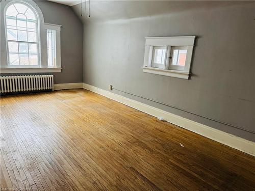 32 Simeon Street, Kitchener, ON - Indoor Photo Showing Other Room