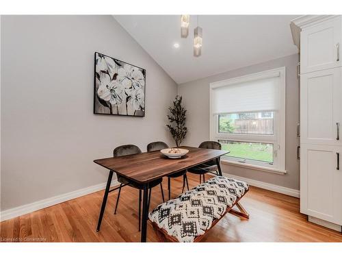 8 Croyden Place, Waterloo, ON - Indoor Photo Showing Dining Room