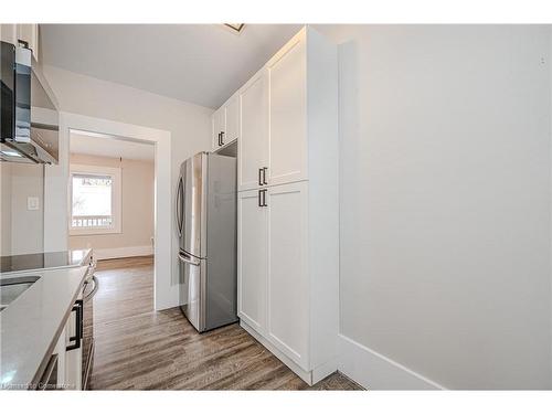 41 Albert Street, Hamilton, ON - Indoor Photo Showing Kitchen With Double Sink