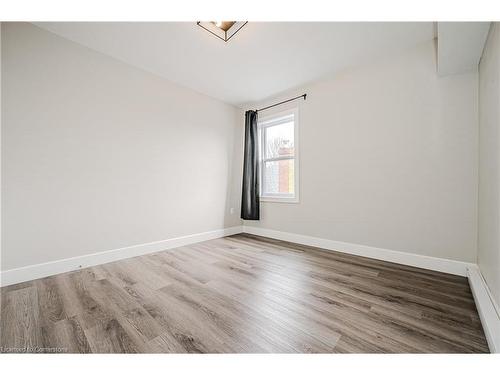 41 Albert Street, Hamilton, ON - Indoor Photo Showing Other Room