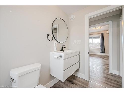 12-43 Albert Street, Hamilton, ON - Indoor Photo Showing Bathroom