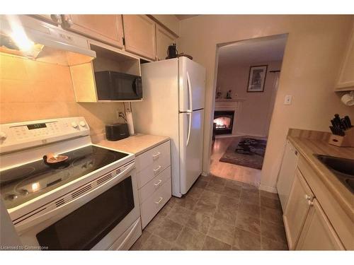 42 Cedarhill Crescent, Kitchener, ON - Indoor Photo Showing Kitchen