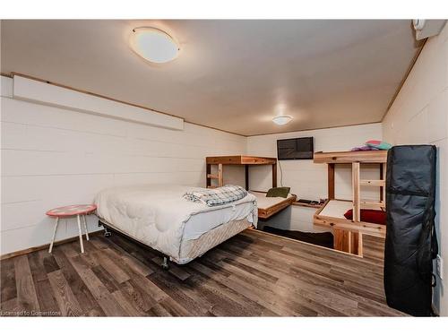 301 Shakespeare Drive, Waterloo, ON - Indoor Photo Showing Bedroom