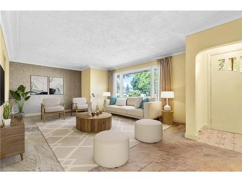 218 Alexandra Avenue, Waterloo, ON - Indoor Photo Showing Living Room