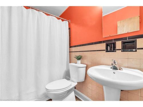 218 Alexandra Avenue, Waterloo, ON - Indoor Photo Showing Bathroom