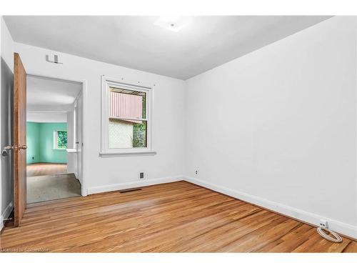 218 Alexandra Avenue, Waterloo, ON - Indoor Photo Showing Other Room