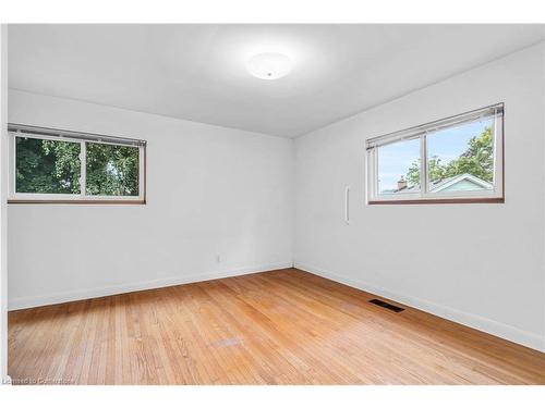 218 Alexandra Avenue, Waterloo, ON - Indoor Photo Showing Other Room