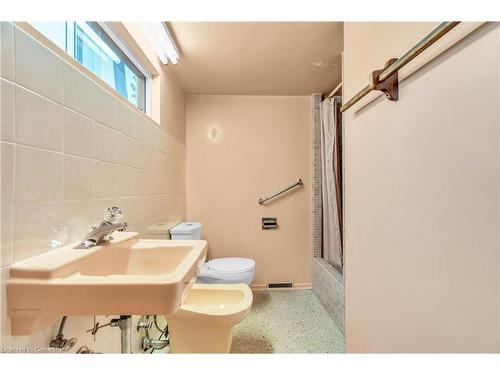 218 Alexandra Avenue, Waterloo, ON - Indoor Photo Showing Bathroom