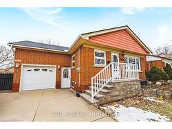 40 Wyngate Avenue  Hamilton, ON L8G 1T2