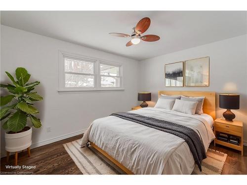 10 Stephen Street, Cambridge, ON - Indoor Photo Showing Bedroom