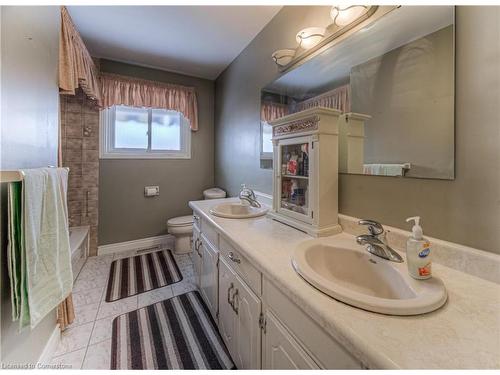 627 Pine Island Crescent, Waterloo, ON - Indoor Photo Showing Bathroom