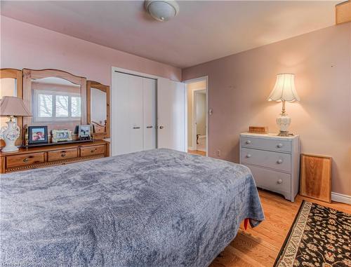 627 Pine Island Crescent, Waterloo, ON - Indoor Photo Showing Bedroom