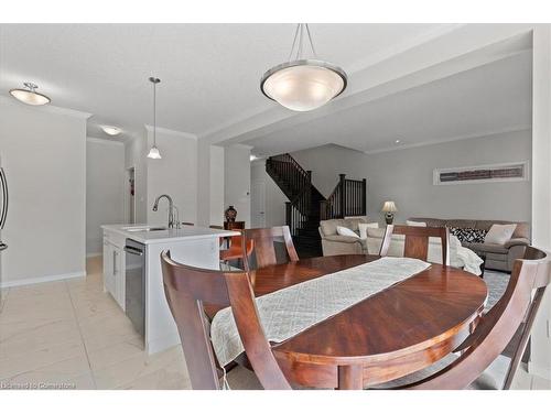 384 Freure Drive, Cambridge, ON - Indoor Photo Showing Dining Room