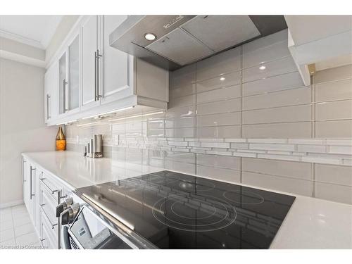 384 Freure Drive, Cambridge, ON - Indoor Photo Showing Kitchen