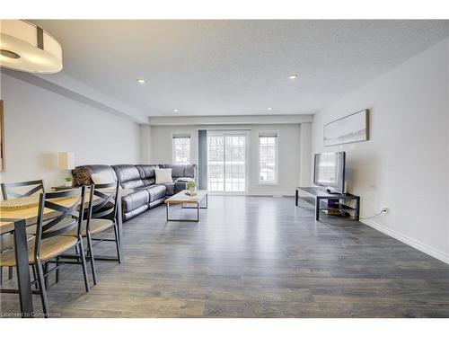 55 Meadowridge Street, Kitchener, ON - Indoor Photo Showing Living Room