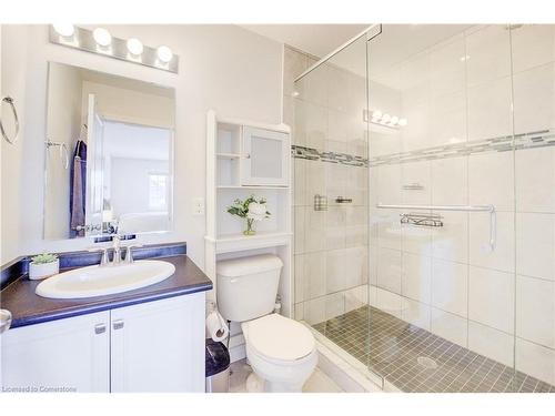 55 Meadowridge Street, Kitchener, ON - Indoor Photo Showing Bathroom