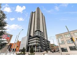 2712-60 Charles Street West Street W Kitchener, ON N2G 0C9