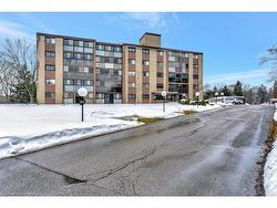 104-380 Champlain Boulevard  Cambridge, ON N1R 7J6