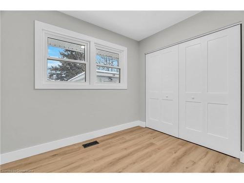 139 Byron Avenue, Kitchener, ON - Indoor Photo Showing Other Room