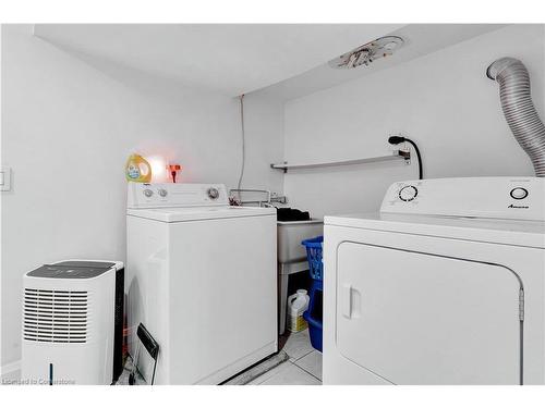 40 Menno Street, Waterloo, ON - Indoor Photo Showing Laundry Room