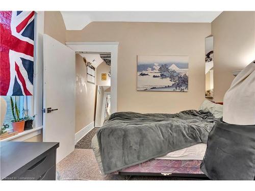 40 Menno Street, Waterloo, ON - Indoor Photo Showing Bedroom