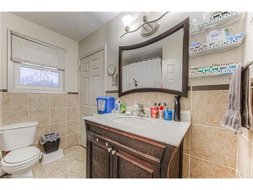 119 Walker Street, Kitchener, ON - Indoor Photo Showing Bathroom