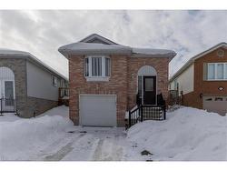 17 Westmeadow Drive  Kitchener, ON N2N 3J8