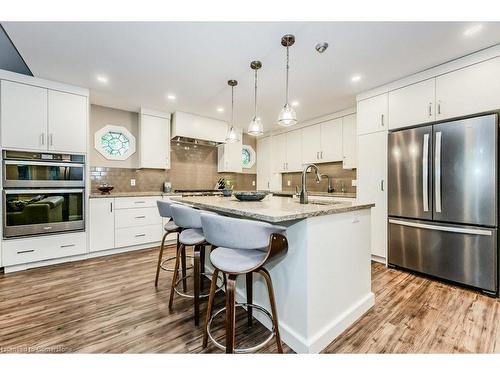 219 Corrie Crescent, Waterloo, ON - Indoor Photo Showing Kitchen With Stainless Steel Kitchen With Upgraded Kitchen