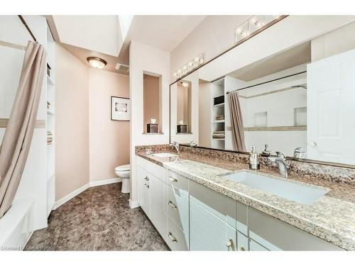 219 Corrie Crescent, Waterloo, ON - Indoor Photo Showing Bathroom